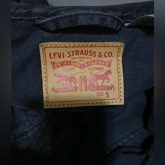 Levi’s trucker jacket - Picture 4 of 4